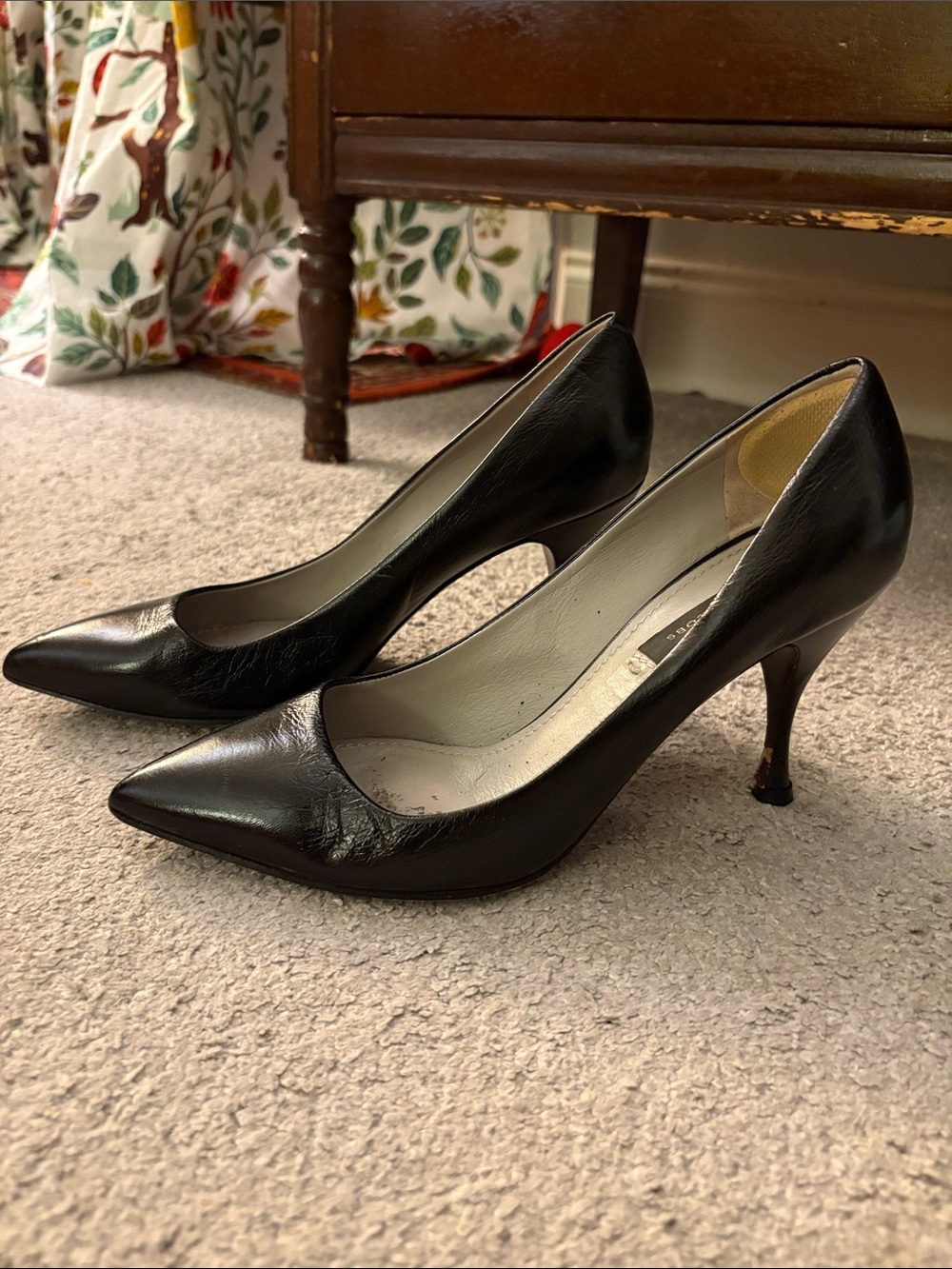 Marc Jacobs Black leather Pointed-Toe pumps 38.5